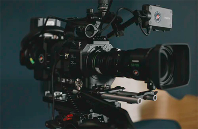 上海广告片拍摄——让品牌故事在光影之间精准绽放