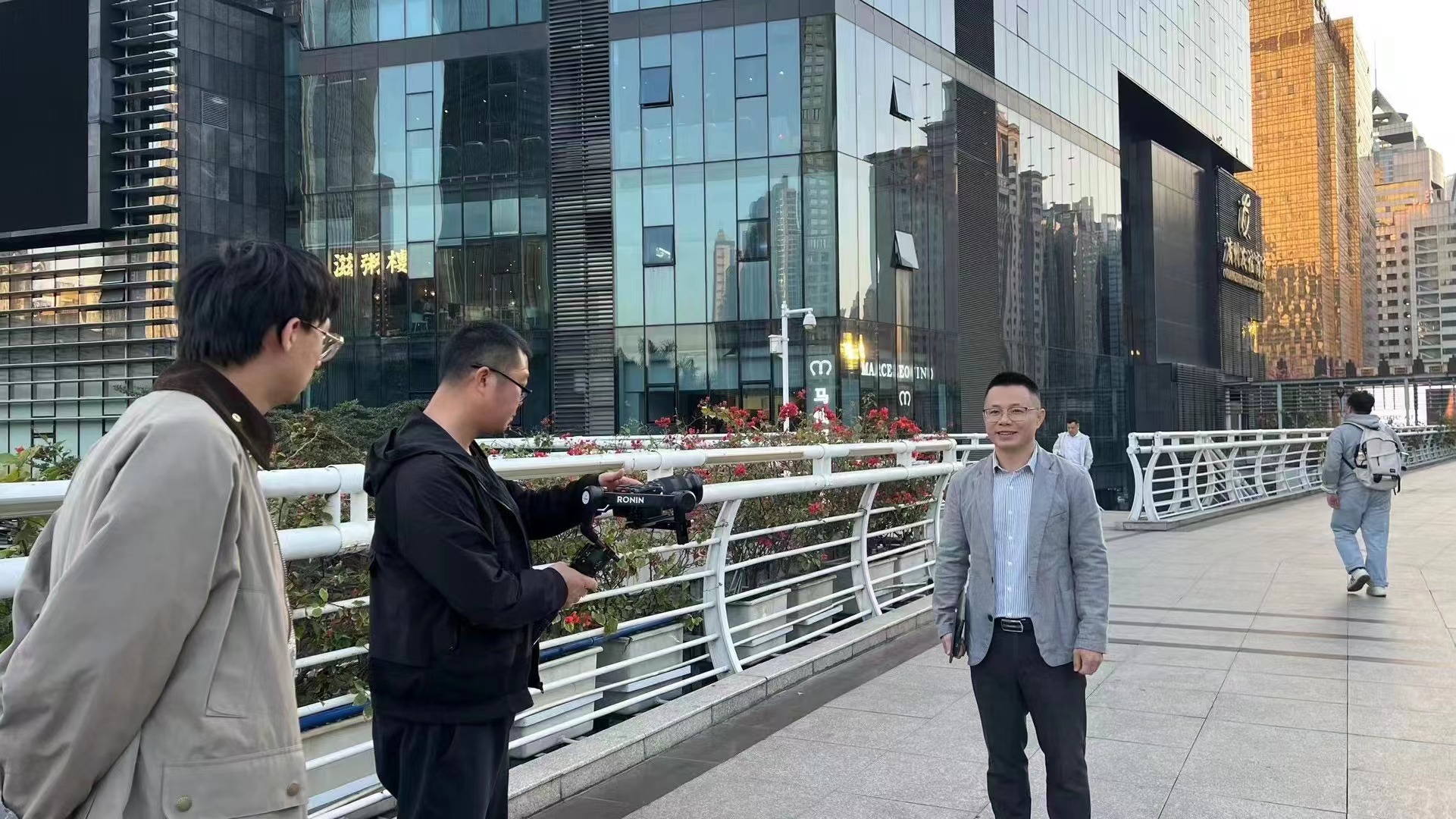 天南海北,顺动广告拍摄老百姓创业故事