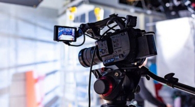 汽车广告片拍摄公司——让每一帧画面，都有引擎般的心跳感